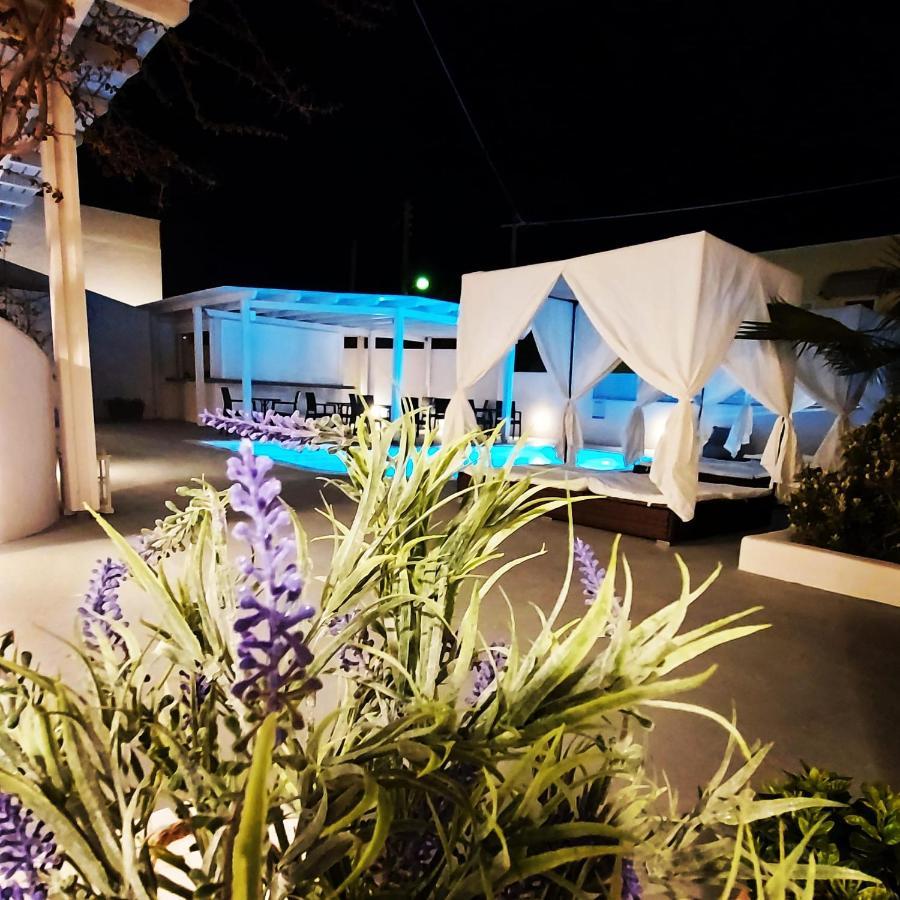 Ambience Suites Fira  Exterior photo