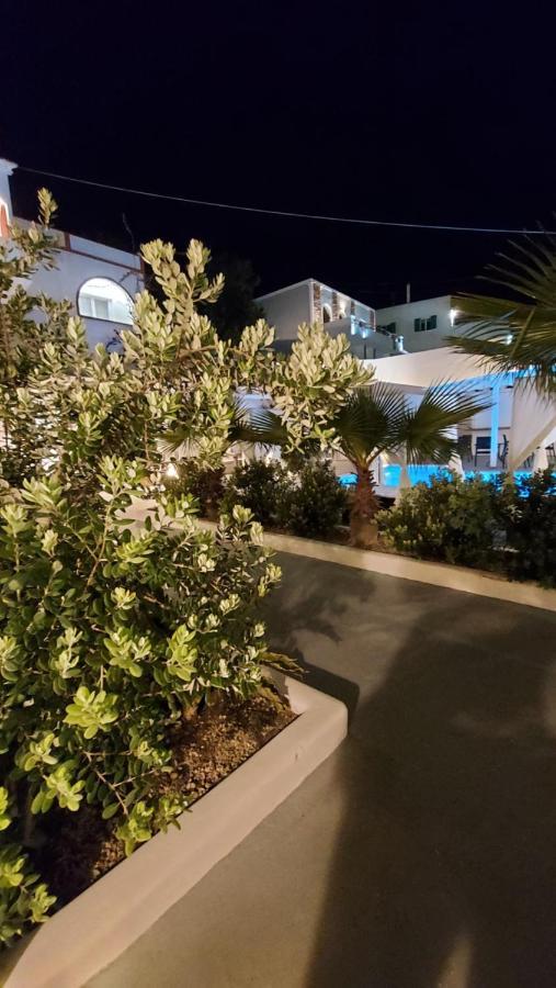 Ambience Suites Fira  Exterior photo