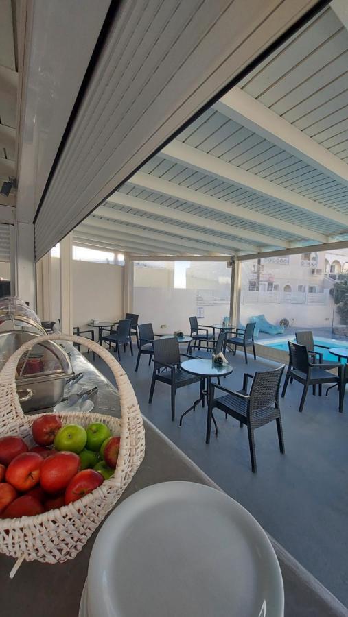 Ambience Suites Fira  Exterior photo