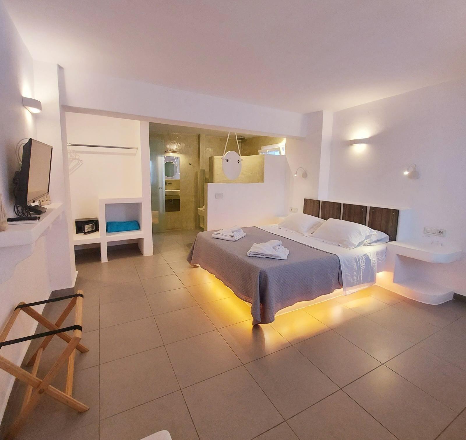 Ambience Suites Fira  Exterior photo